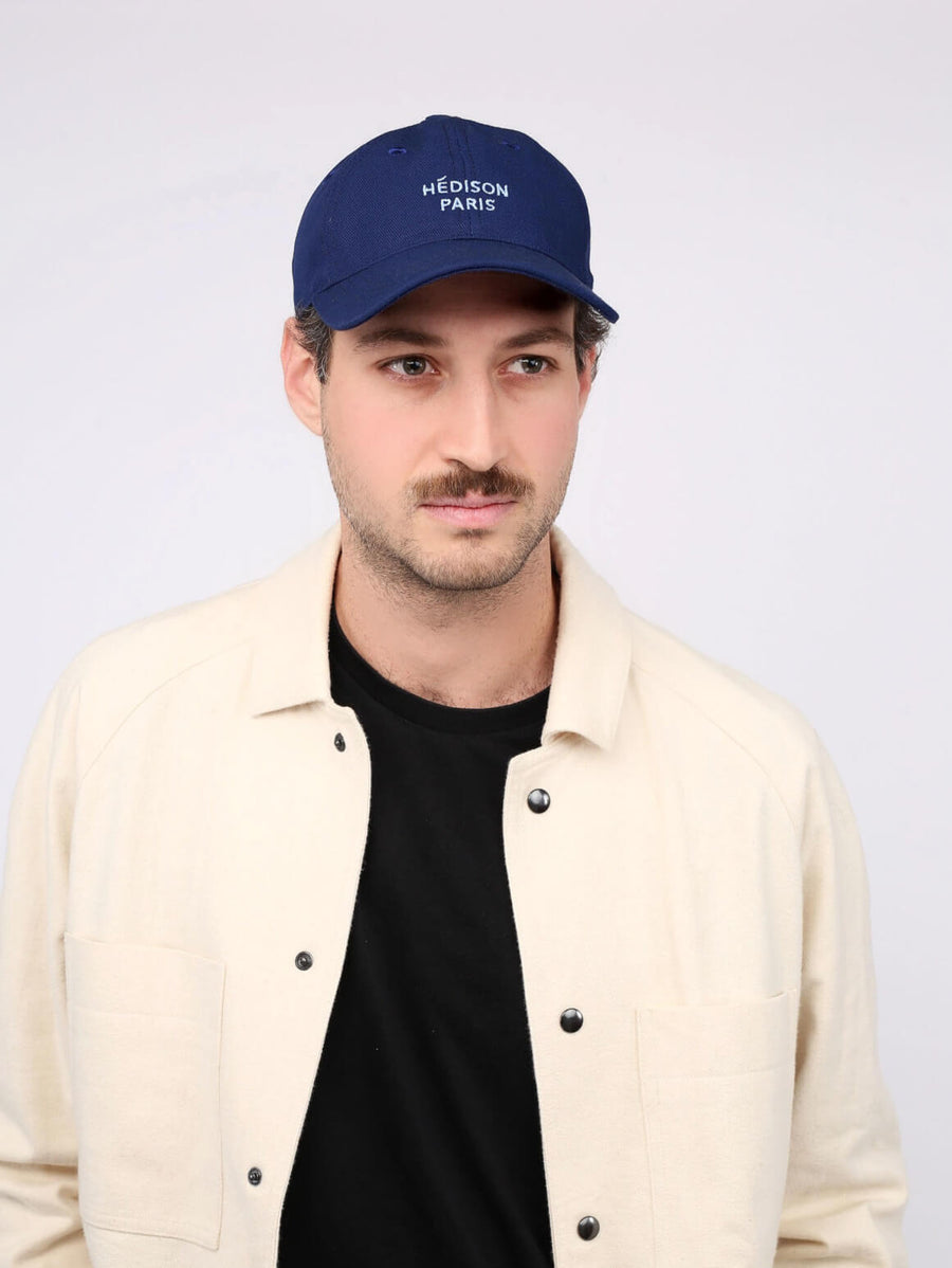 casquette bleu marine avec broderie hédison paris